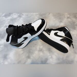 Jordan 1 Mid SE All-star Carbon Fiber